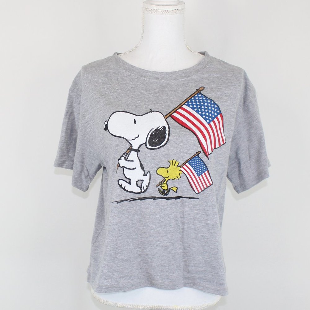 Peanuts Snoopy USA 4th of July Graphic Tshirt